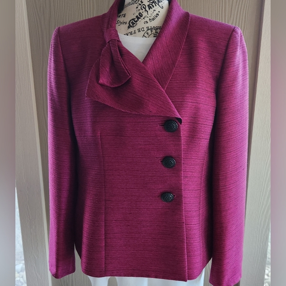 Kasper Magenta Bow Suit Jacket - Picture 11 of 16